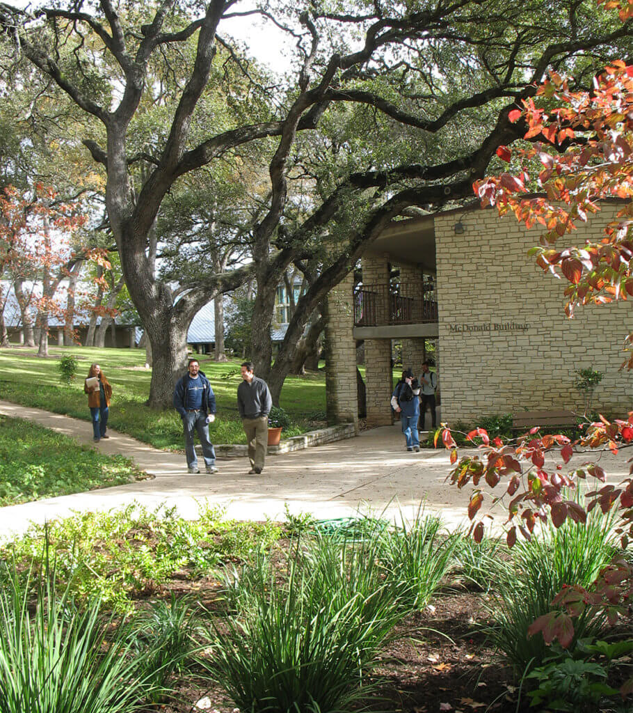 EPISCOPAL THEOLOGICAL SEMINARY