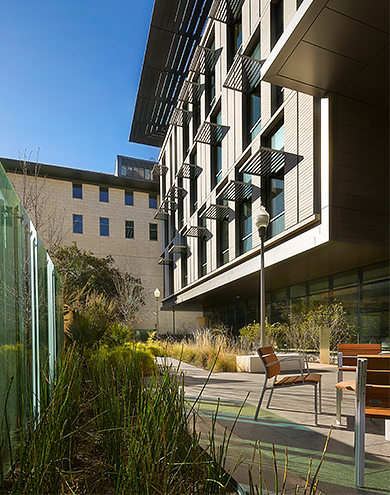 UNIVERSITY OF TEXAS LIBERAL ARTS BUILDING
